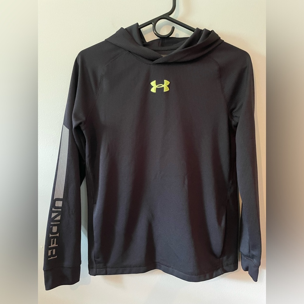 GUC - Under Armour thermal tee